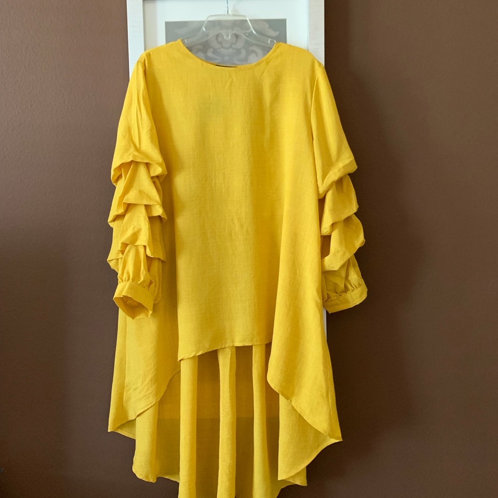 Yellow-gold tunic blouse